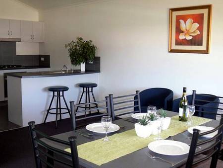 Sovereign Views Apartments - Accommodation Redcliffe 0