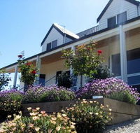Canadian Lodge - Accommodation Redcliffe