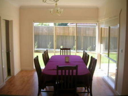 Le Manor - Accommodation Redcliffe 1
