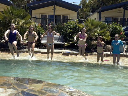 Torquay Holiday Park - Accommodation Redcliffe 0