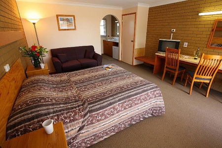 Alfred Motor Inn - Accommodation Redcliffe 4