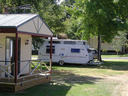 Yackandandah Holiday Park - Accommodation Redcliffe 0