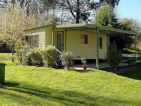 Yackandandah Holiday Park - Accommodation Redcliffe 2