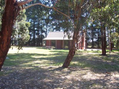 Maroo Cottages - Accommodation Redcliffe 1