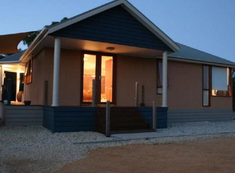 Aurora Cottages - Accommodation Redcliffe 0