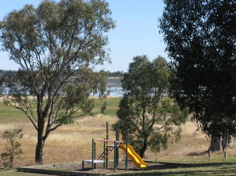 Natimuk Lake Caravan Park - Accommodation Redcliffe 3
