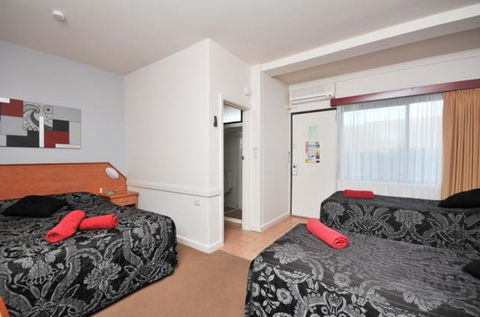 Barclay On View Motor Inn - Accommodation Redcliffe 1