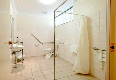 Quality Inn And Suites The Menzies - Accommodation Redcliffe 3