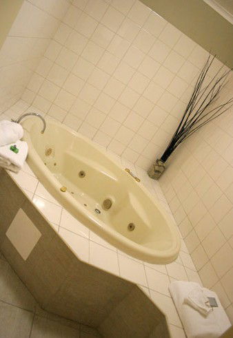 Quality Inn And Suites The Menzies - Accommodation Redcliffe 5