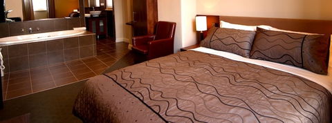 Oscar's Hotel & Cafe Bar - Accommodation Redcliffe 4