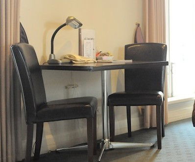 Oscar's Hotel & Cafe Bar - Accommodation Redcliffe 5