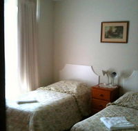 Camellia Court House and Holiday Apartments - Accommodation Redcliffe