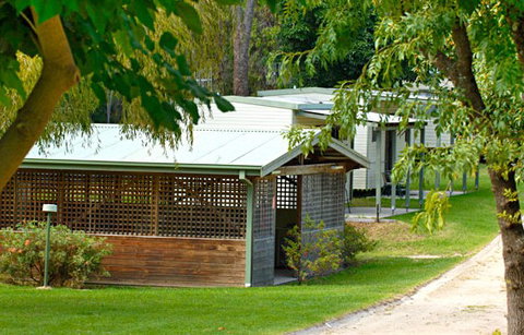 A Wangralea Caravan Park - Accommodation Redcliffe 2