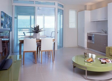 201 Lake Street - Accommodation Redcliffe 2