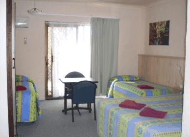 Costa Rica Resort Motel - Accommodation Redcliffe 2