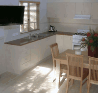 Lakesea Caravan Park - Accommodation Redcliffe