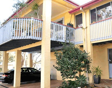 Surfside Retreat - Accommodation Redcliffe