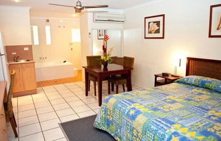 Comfort Resort Blue Pacific - Accommodation Redcliffe 3