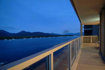 Cairns Luxury Apartments, Harbourlights Complex - Accommodation Redcliffe 10
