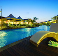 Oaks Pacific Blue Resort - Accommodation Redcliffe