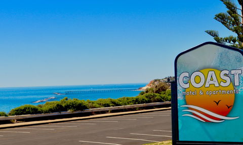COAST Motel And Apartments - Accommodation Redcliffe 2
