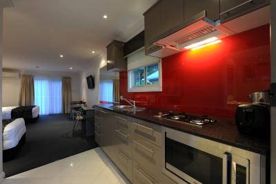 The Gateway Village Holiday Park - Accommodation Redcliffe 1