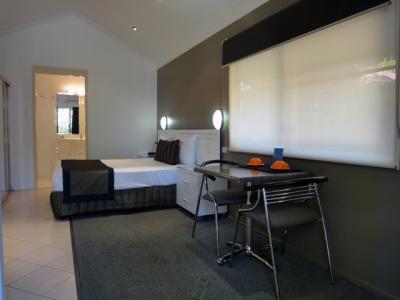 The Gateway Village Holiday Park - Accommodation Redcliffe 6