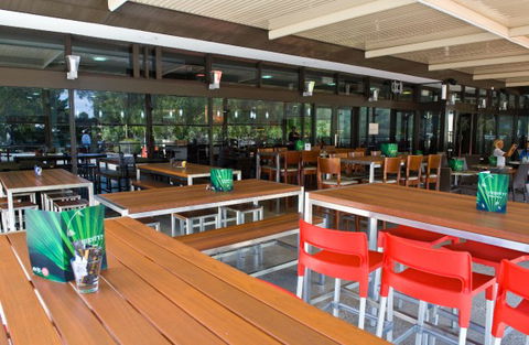Rezz - Accommodation Redcliffe 5