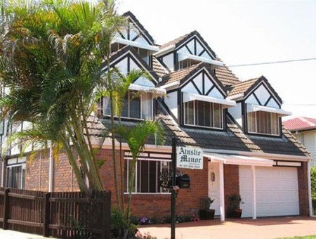 Ainslie Manor BandB - Accommodation Redcliffe 1