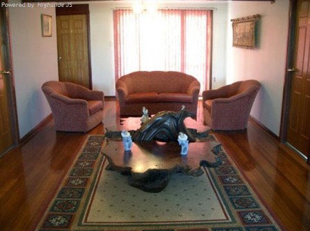 Ainslie Manor BandB - Accommodation Redcliffe 3