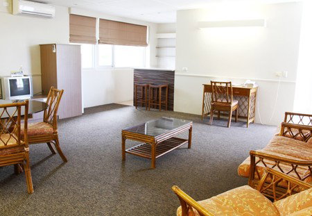 Econo Lodge City Star - Accommodation Redcliffe 4