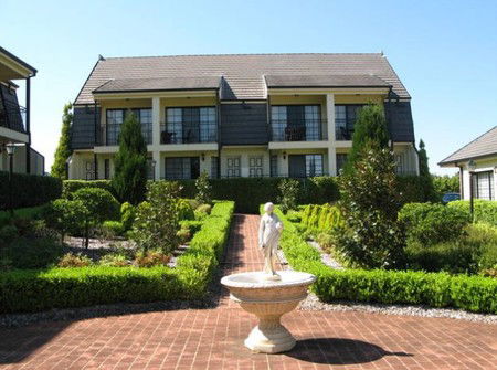 Camden Valley Inn & Country Lodge - Accommodation Redcliffe 1