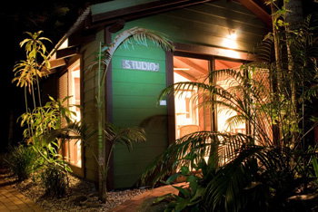 A Beach House At Byron - Accommodation Redcliffe 4