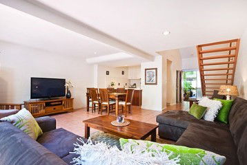 A Byron Experience - Accommodation Redcliffe 0