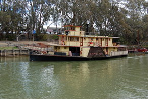 Emmylou Paddle Steamer - Accommodation Redcliffe 0