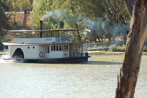 Emmylou Paddle Steamer - Accommodation Redcliffe 3