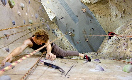 Cliffhanger Climbing Gym - Accommodation Redcliffe 2