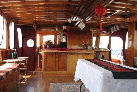 Oriental Queen Cruises - Accommodation Redcliffe 1