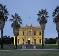 Martindale Hall - Accommodation Redcliffe