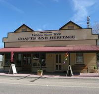 Dolly's Golden Raintree Craft and Heritage Centre - Accommodation Redcliffe