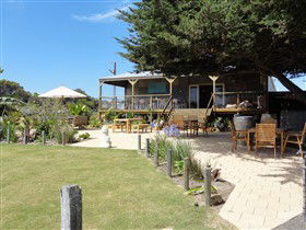 Rustic Blue - Accommodation Redcliffe 0