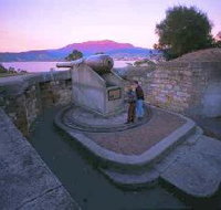 Kangaroo Bluff Historic Site - Accommodation Redcliffe