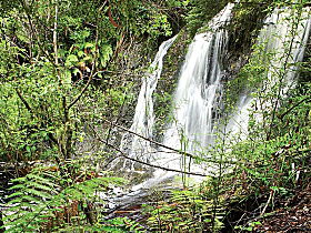 Hogarth Falls - Accommodation Redcliffe 0