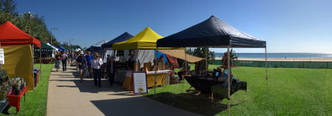 Burleigh Heads Markets - Accommodation Redcliffe 7