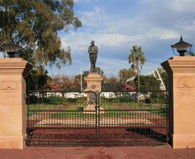 Dalby War Memorial And Gates - Accommodation Redcliffe 0