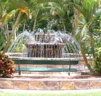 Bauer and Wiles Memorial Fountain - Accommodation Redcliffe