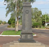 Winton War Memorial - Accommodation Redcliffe