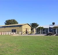 Train Trak Wines - Accommodation Redcliffe