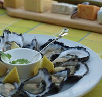 Oyster Shed on Wray Street - Accommodation Redcliffe