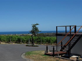 Rocky Ridge Vineyard And Cellar Door - Accommodation Redcliffe 1